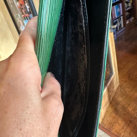 Beautiful Louis Vuitton Lena Epi Clutch - Picture 8 of 14